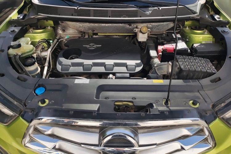 Used Haima S5 2014 1.6L Manual ZhiZun Version Engine Bay