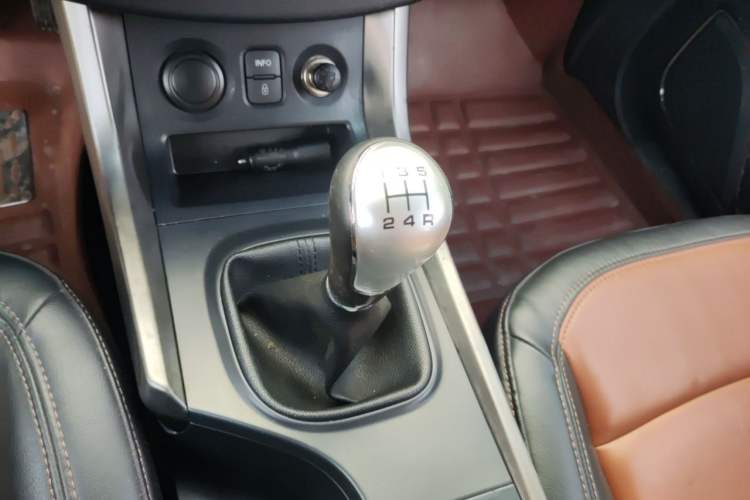 Used Haima S5 2014 1.6L Manual ZhiZun Version Gear Lever