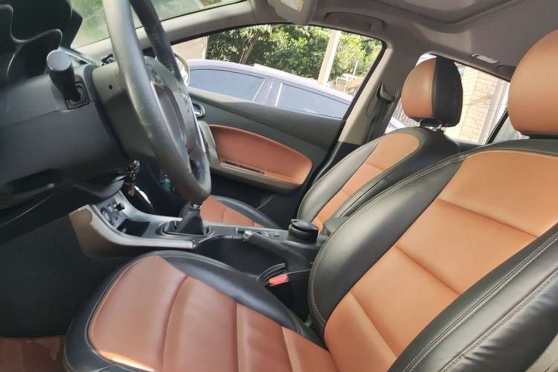 Used Haima S5 2014 1.6L Manual ZhiZun Version Left Front Seat