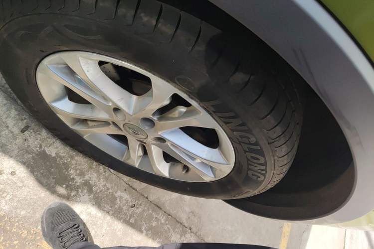 Used Haima S5 2014 1.6L Manual ZhiZun Version Right Front Wheel Hub