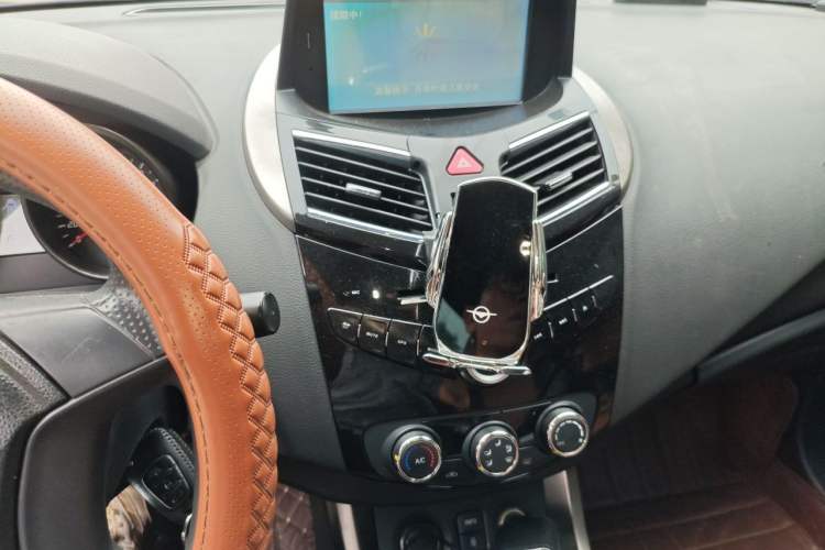 Used Haima S5 2014 1.6L Manual ZhiLe Model Audio And AC Panel