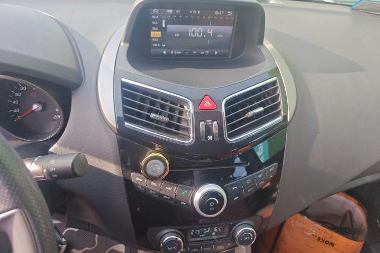 Used Haima S5 2014 1.6L Manual ZhiZun Version Audio And AC Panel