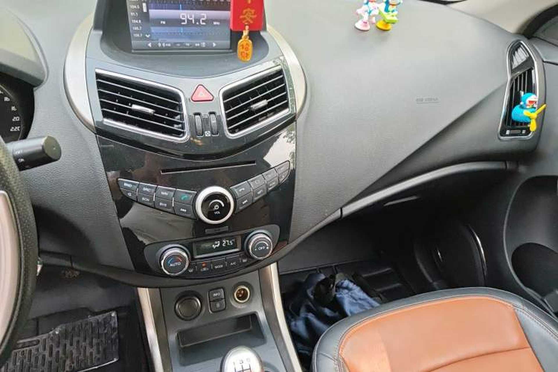 Used Haima S5 2014 1.6L Manual ZhiZun Version Audio And AC Panel