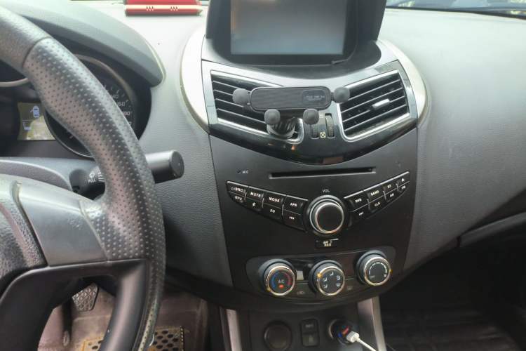 Used Haima S5 2014 1.6L Manual ZhiXuan Model Audio And AC Panel