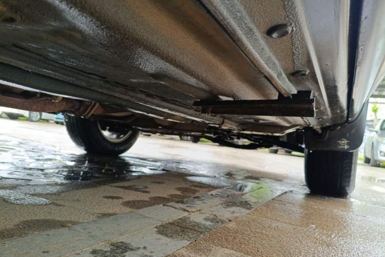 Used Haima S5 2014 1.6L Manual ZhiLe Model Chassis Front Right