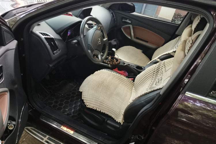 Used Haima S5 2014 1.6L Manual ZhiZun Version Driver Seat