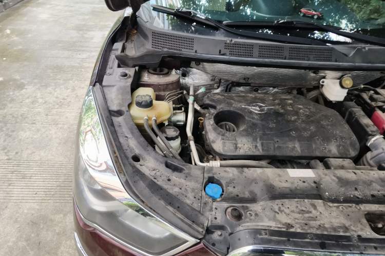 Used Haima S5 2014 1.6L Manual ZhiZun Version Engine Bay Right