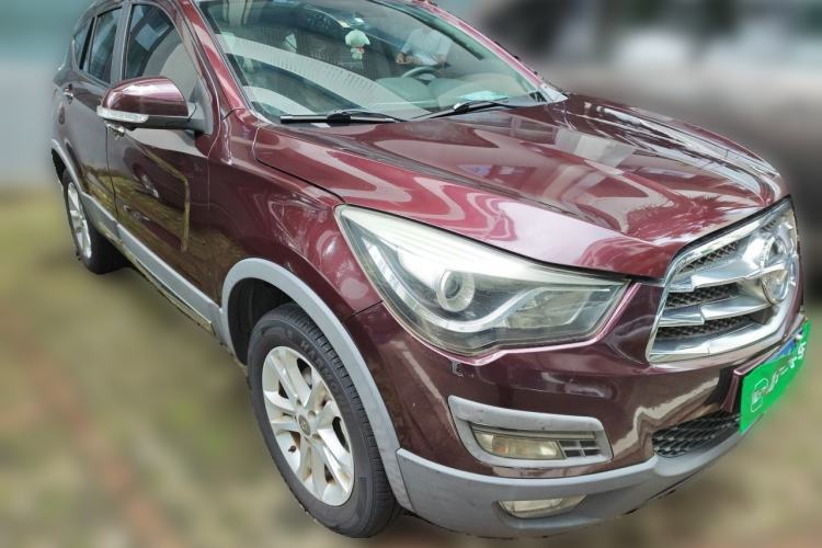 Used Haima S5 2014 1.6L Manual ZhiZun Version Front Right 45 Deg