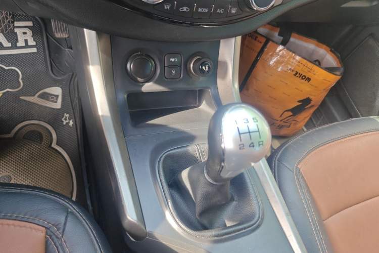 Used Haima S5 2014 1.6L Manual ZhiZun Version Gear Lever