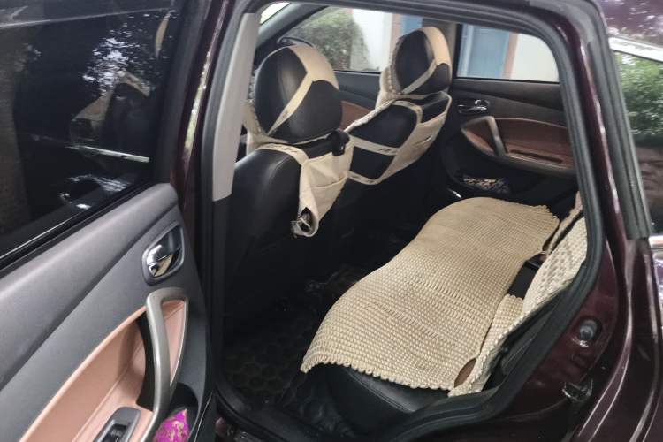 Used Haima S5 2014 1.6L Manual ZhiZun Version Left Rear Seat
