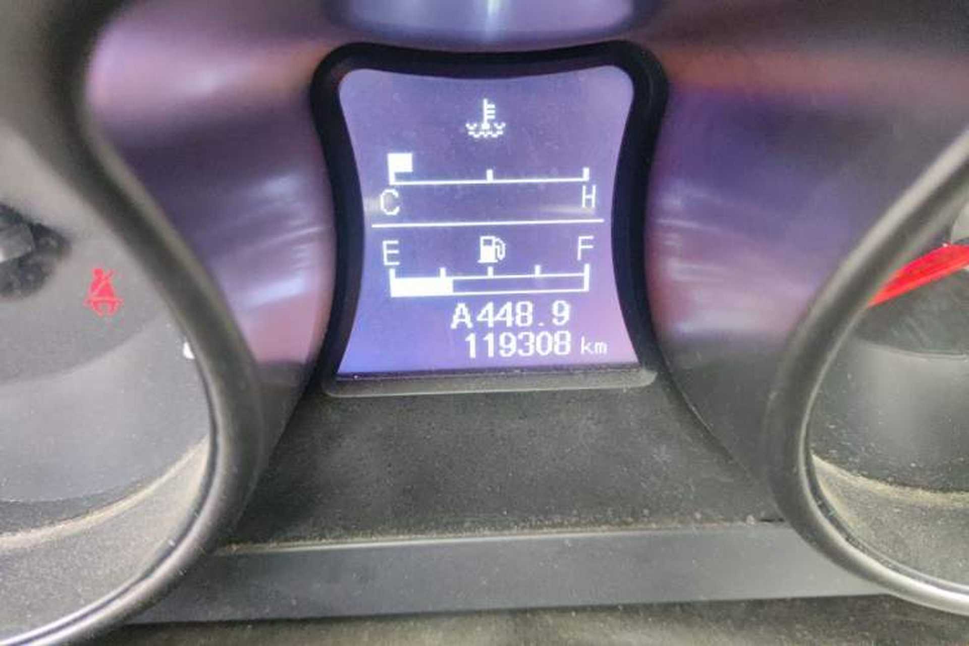 Used Haima S5 2014 1.6L Manual ZhiLe Model Odometer Close Up