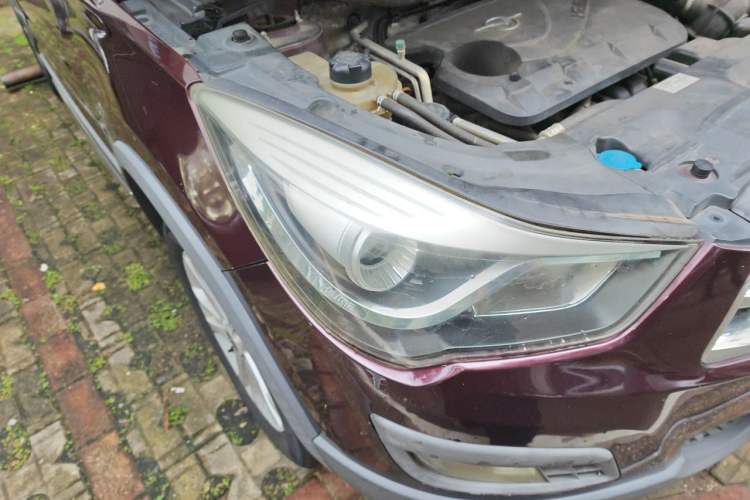Used Haima S5 2014 1.6L Manual ZhiZun Version Right Front Headlight