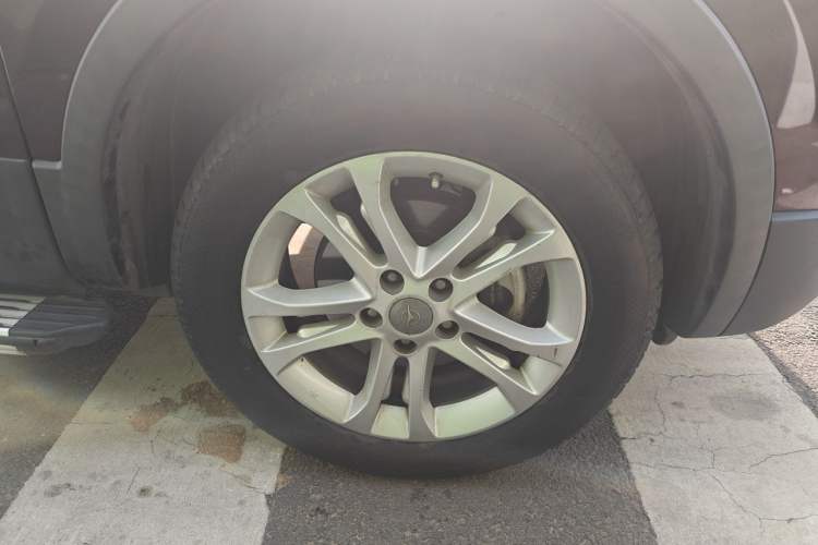 Used Haima S5 2014 1.6L Manual ZhiZun Version Right Front Wheel Hub