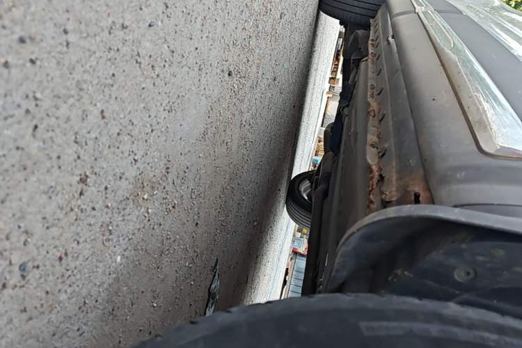 Used Haima S5 2014 1.6L Manual ZhiCheng Model Chassis Front Right