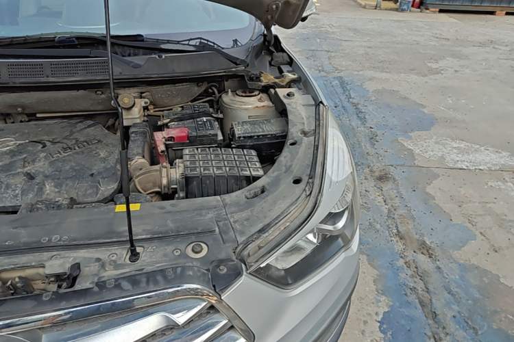 Used Haima S5 2014 1.6L Manual ZhiCheng Model Engine Bay Left