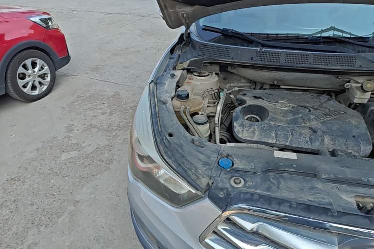 Used Haima S5 2014 1.6L Manual ZhiCheng Model Engine Bay Right