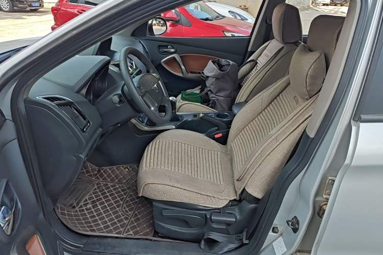 Used Haima S5 2014 1.6L Manual ZhiCheng Model Left Front Seat
