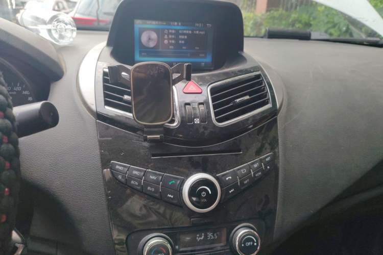 Used Haima S5 2014 1.6L Manual ZhiCheng Model Audio And AC Panel