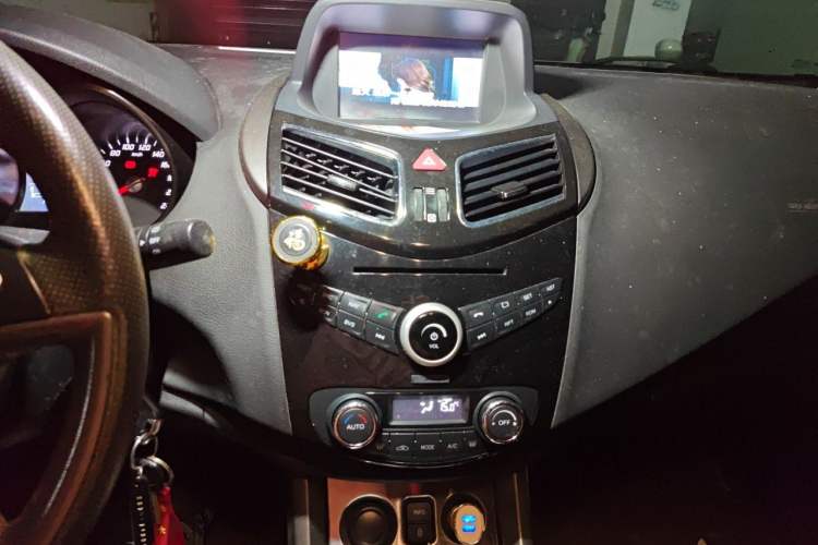 Used Haima S5 2014 1.6L Manual ZhiZun Version Audio And AC Panel