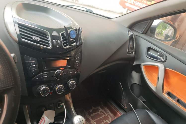 Used Haima S5 2014 1.6L Manual ZhiLe Model Audio And AC Panel
