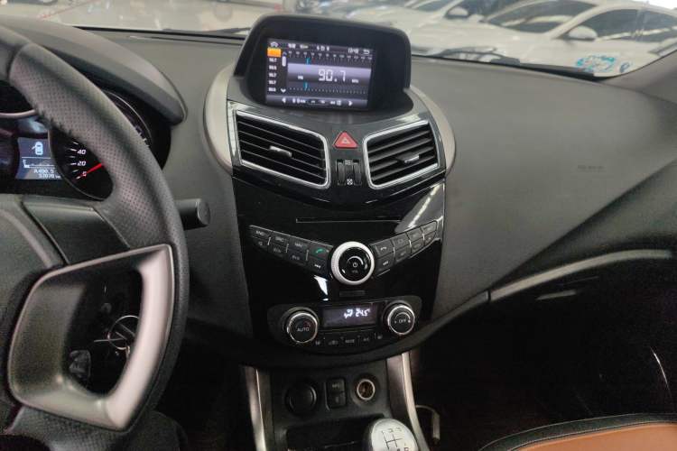 Used Haima S5 2014 1.6L Manual ZhiCheng Model Audio And AC Panel