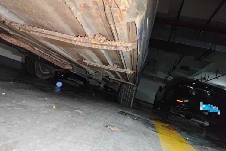 Used Haima S5 2014 1.6L Manual ZhiZun Version Chassis Front Left