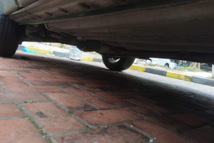 Used Haima S5 2014 1.6L Manual ZhiZun Version Chassis Front Right