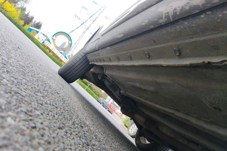 Used Haima S5 2014 1.6L Manual ZhiCheng Model Chassis Front Right
