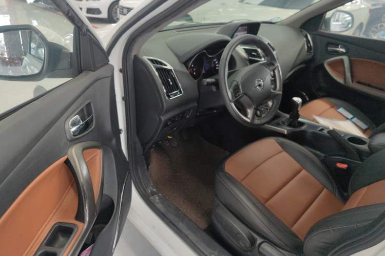 Used Haima S5 2014 1.6L Manual ZhiCheng Model Driver Seat