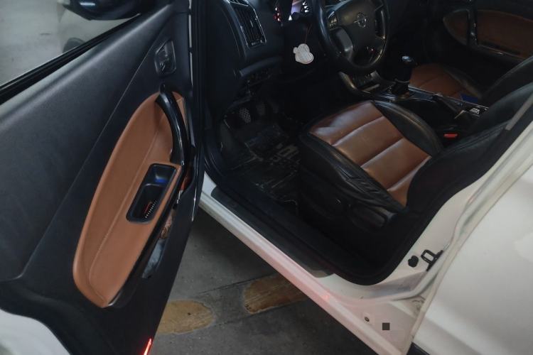 Used Haima S5 2014 1.6L Manual ZhiCheng Model Driver Seat