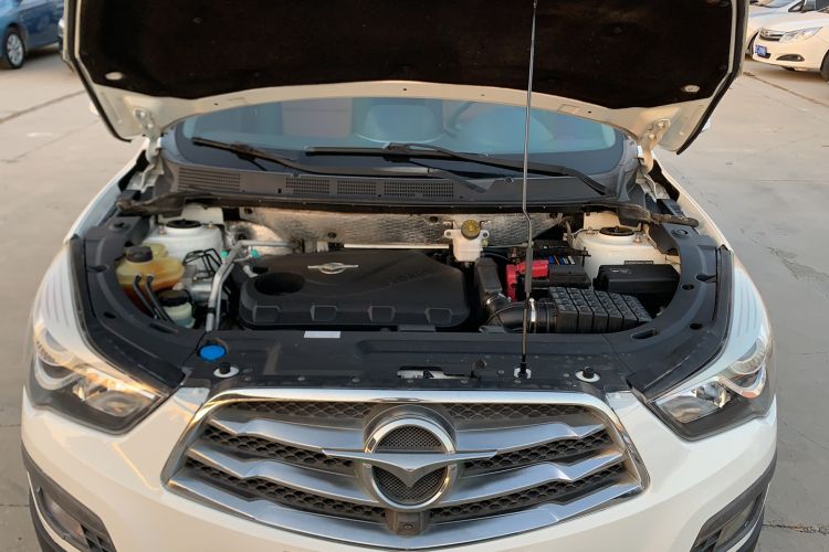 Used Haima S5 2014 1.6L Manual ZhiZun Version Engine Bay