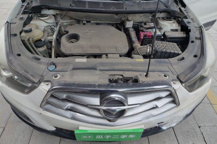 Used Haima S5 2014 1.6L Manual ZhiZun Version Engine Bay