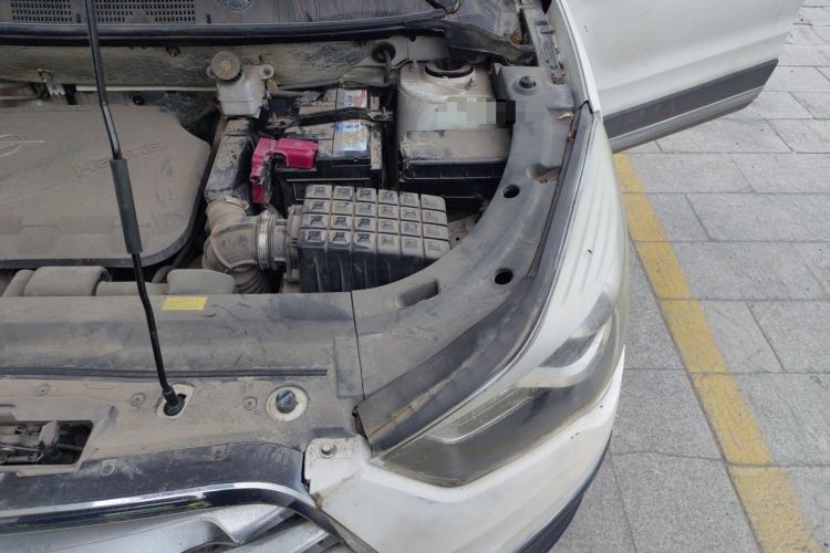 Used Haima S5 2014 1.6L Manual ZhiZun Version Engine Bay Left