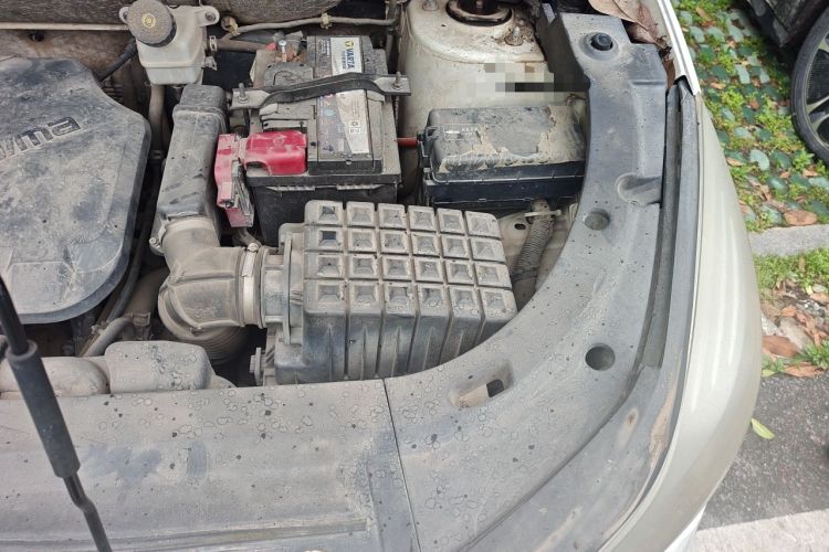Used Haima S5 2014 1.6L Manual ZhiZun Version Engine Bay Left