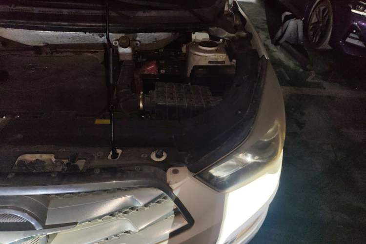 Used Haima S5 2014 1.6L Manual ZhiZun Version Engine Bay Left