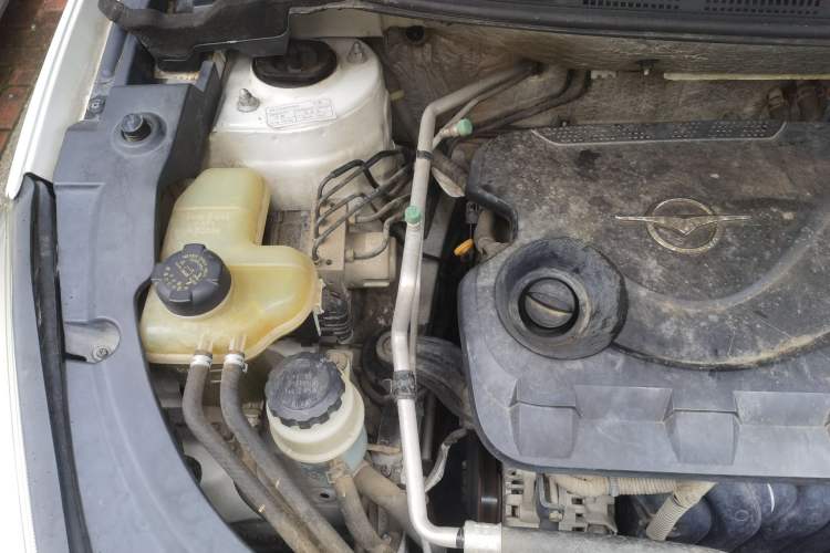 Used Haima S5 2014 1.6L Manual ZhiZun Version Engine Bay Right
