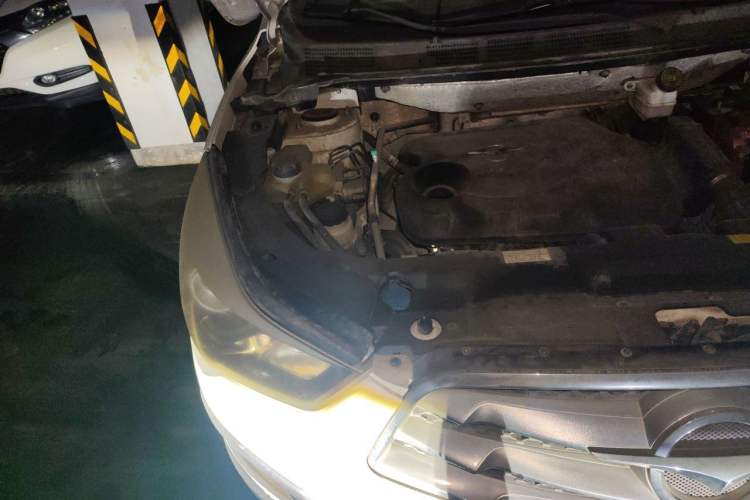 Used Haima S5 2014 1.6L Manual ZhiZun Version Engine Bay Right