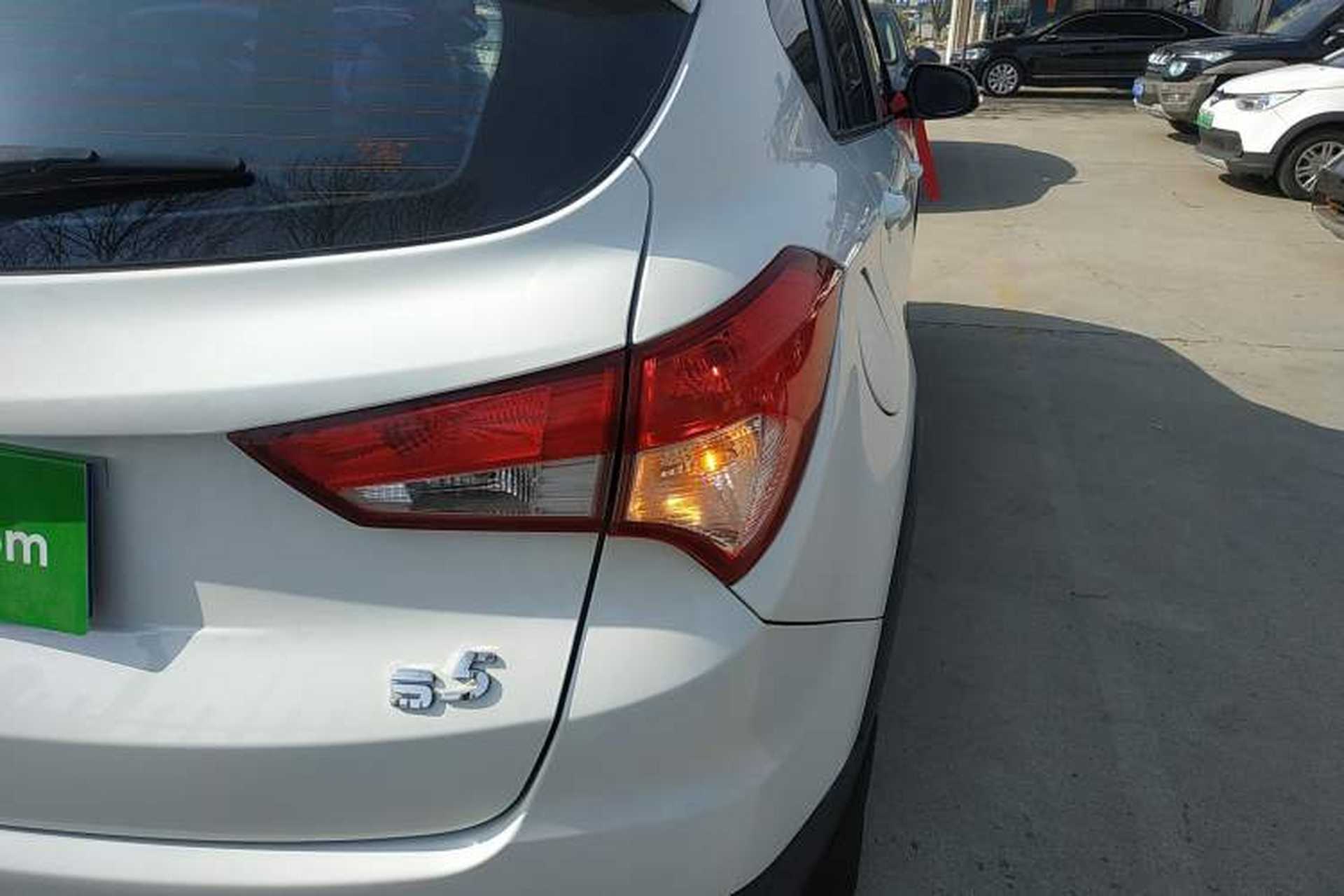 Used Haima S5 2014 1.6L Manual ZhiXuan Model Exterior 3