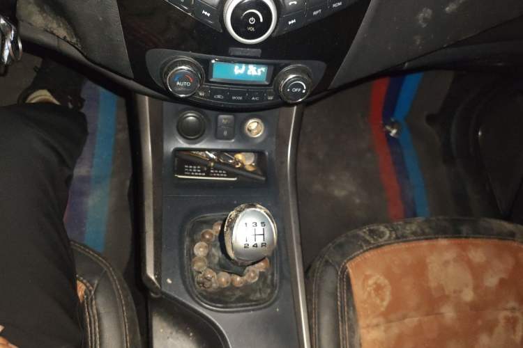 Used Haima S5 2014 1.6L Manual ZhiZun Version Gear Lever