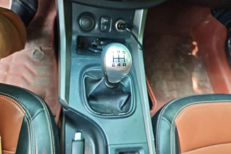 Used Haima S5 2014 1.6L Manual ZhiXuan Model Gear Lever