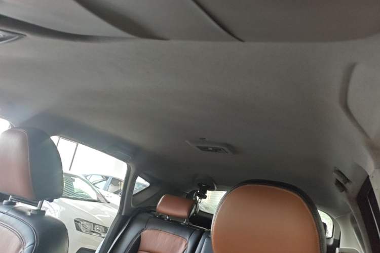 Used Haima S5 2014 1.6L Manual ZhiXuan Model Headliner