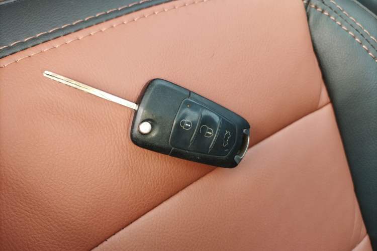 Used Haima S5 2014 1.6L Manual ZhiZun Version Interior 1