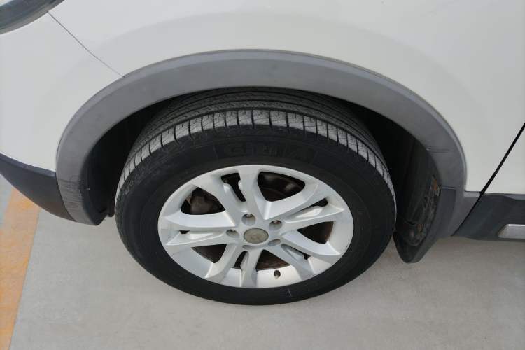 Used Haima S5 2014 1.6L Manual ZhiZun Version Left Front Wheel Hub