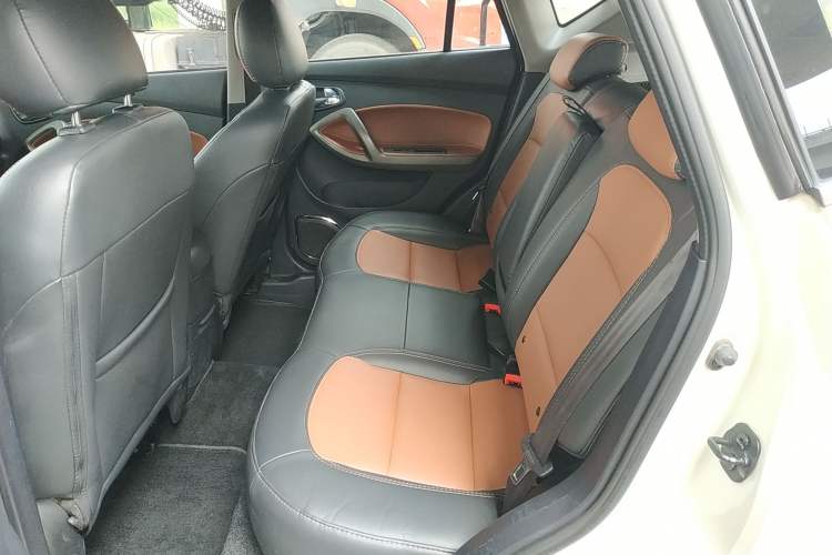 Used Haima S5 2014 1.6L Manual ZhiCheng Model Left Rear Seat
