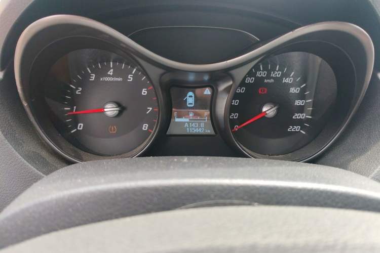 Used Haima S5 2014 1.6L Manual ZhiCheng Model Odometer Close Up