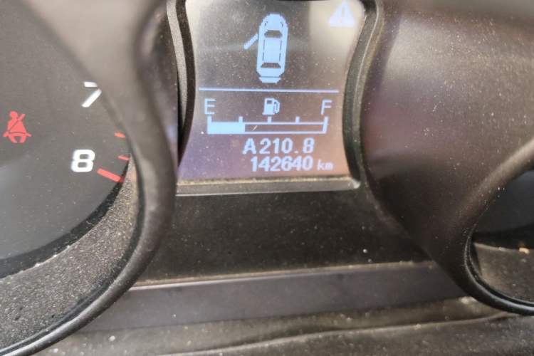 Used Haima S5 2014 1.6L Manual ZhiLe Model Odometer Close Up