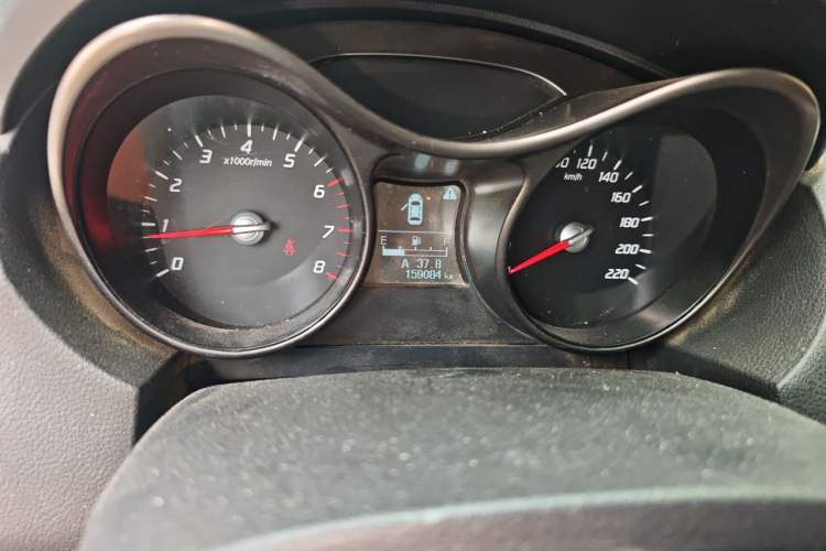 Used Haima S5 2014 1.6L Manual ZhiXuan Model Odometer Close Up