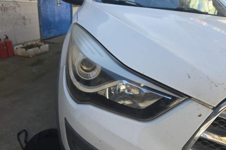 Used Haima S5 2014 1.6L Manual ZhiXuan Model Right Front Headlight