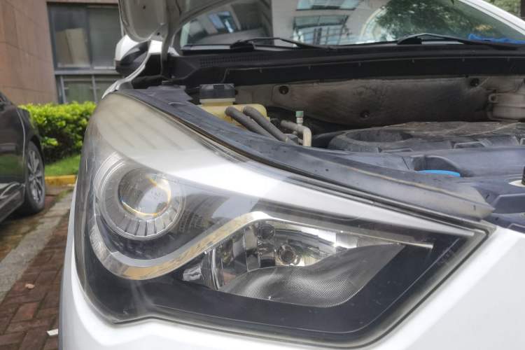 Used Haima S5 2014 1.6L Manual ZhiZun Version Right Front Headlight