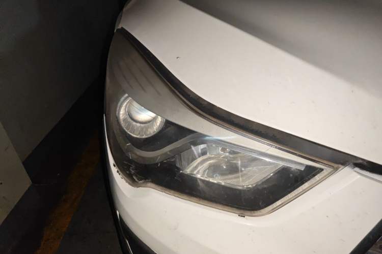 Used Haima S5 2014 1.6L Manual ZhiZun Version Right Front Headlight